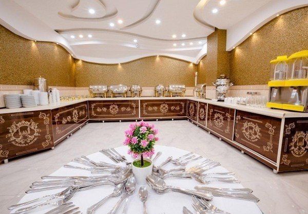 رستوران هتل الزهرا یزد